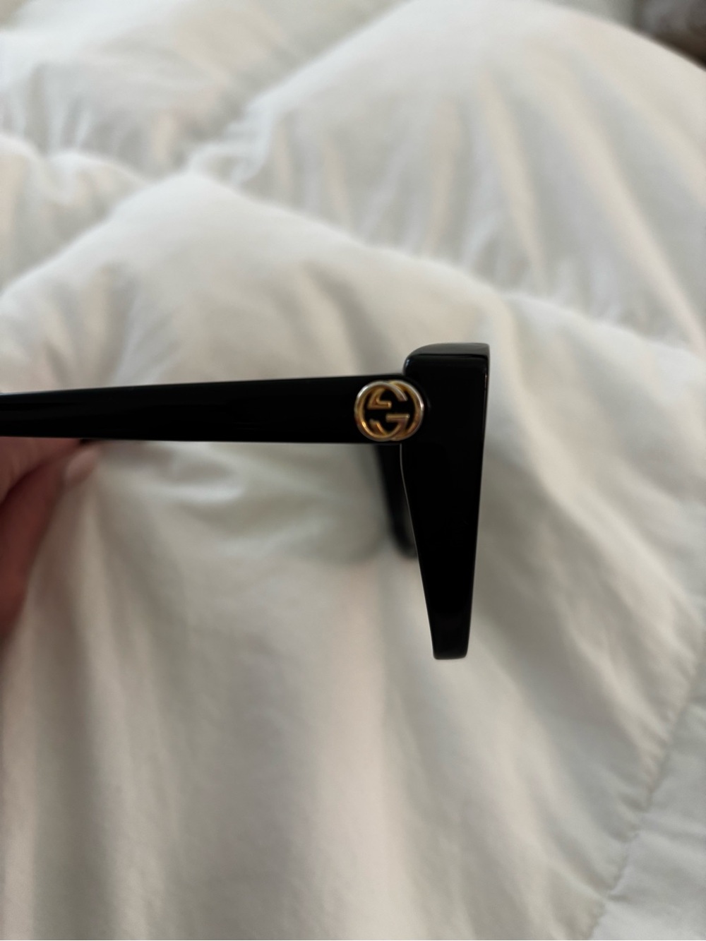 Gucci Black Oversized Women's Sunglasses - Picture 5 of 11